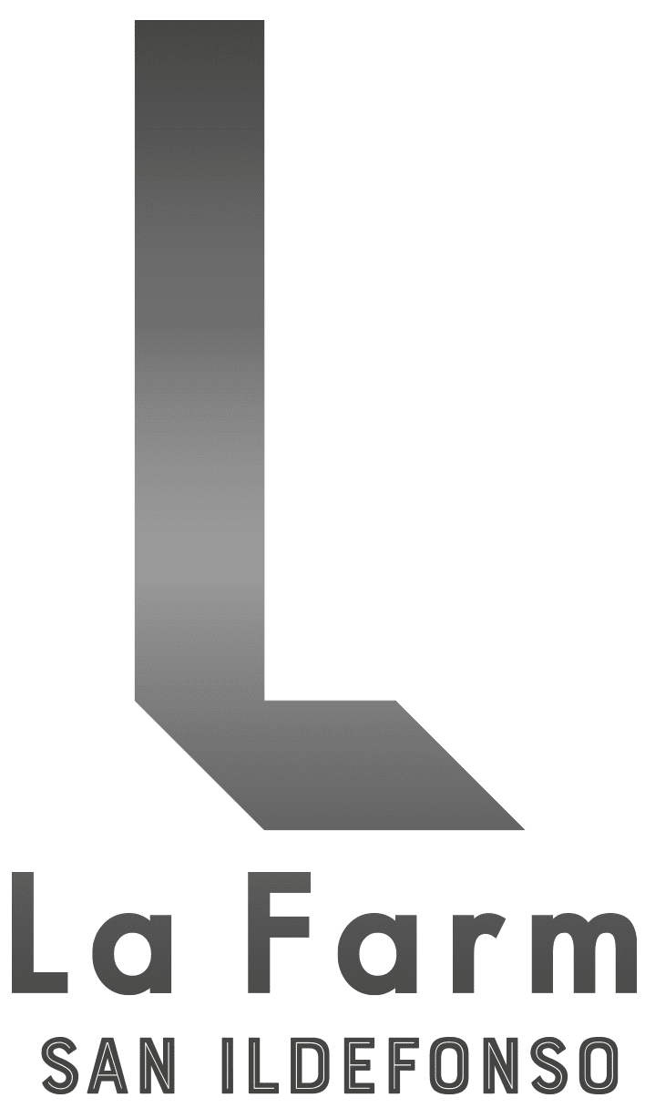 logo La Farm degradado gris
