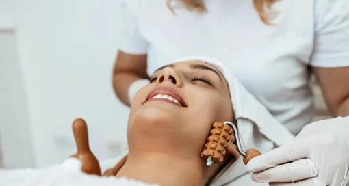 BIOTERAPIA CAPILAR AVANZADA (75') (CON MADEROTERAPIA FACIAL)